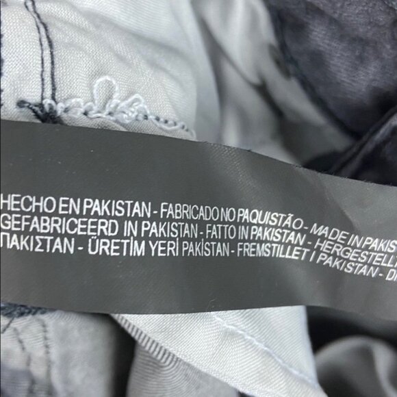 Zara Skinny Jeans Light Grey Size 4 Premium Denim Zip Fly Distressing Lyocell - Picture 10 of 13